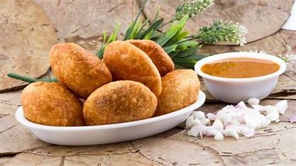 Pyaaz Kachori
